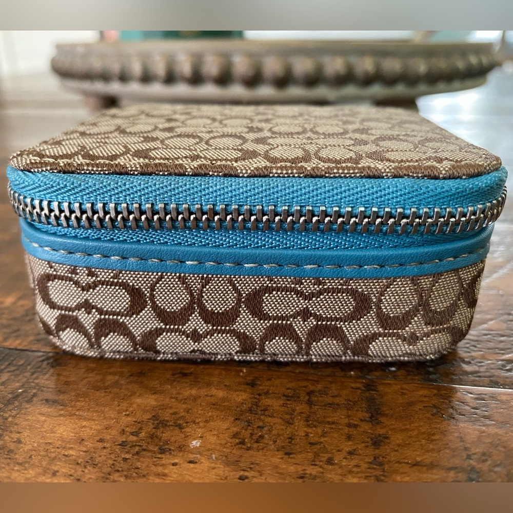 COACH Pill Case💙 - Picture 2 of 10